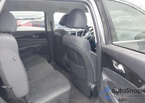 2020 Kia Sorento 3.3L Lx z USA, uszkodzony, nr VIN 5XYPG4A55LG614441